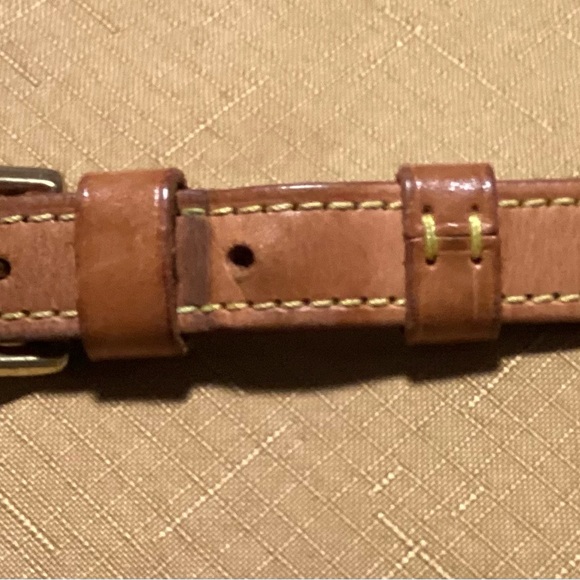 Louis Vuitton Shoulder Bag - Picture 4 of 9